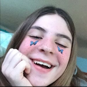 Meet your Posher, Mia